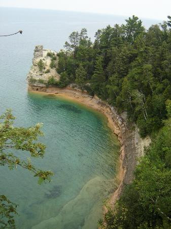彩岩国家湖滨区-缪尼辛必去景点