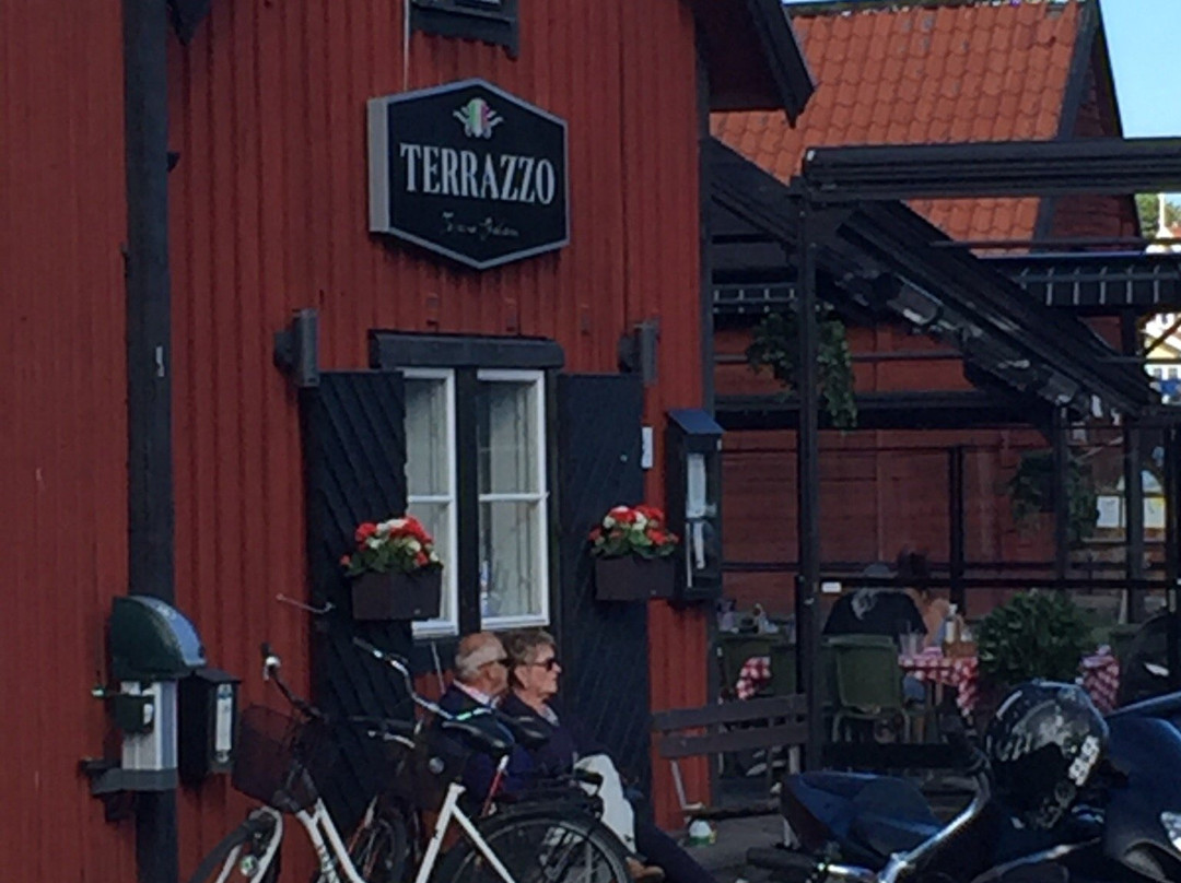 Hargshamn餐馆和美食-Terrazzo Taverna