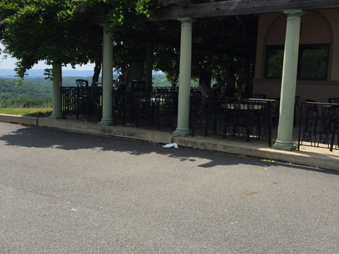 Nonno's Pizza and Family Restaurant