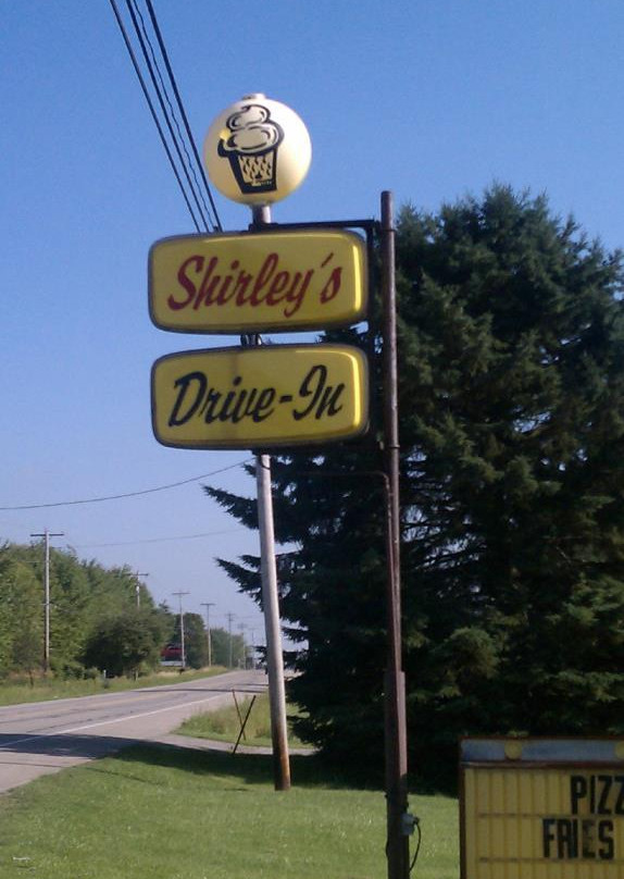 Sandy Lake餐馆和美食-Shirley's Twin Kiss