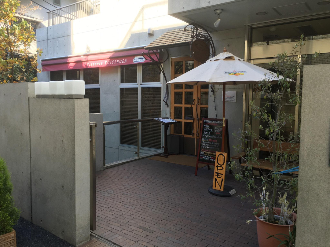 イタリアンダイニング Pizzeria YUICIRO＆A