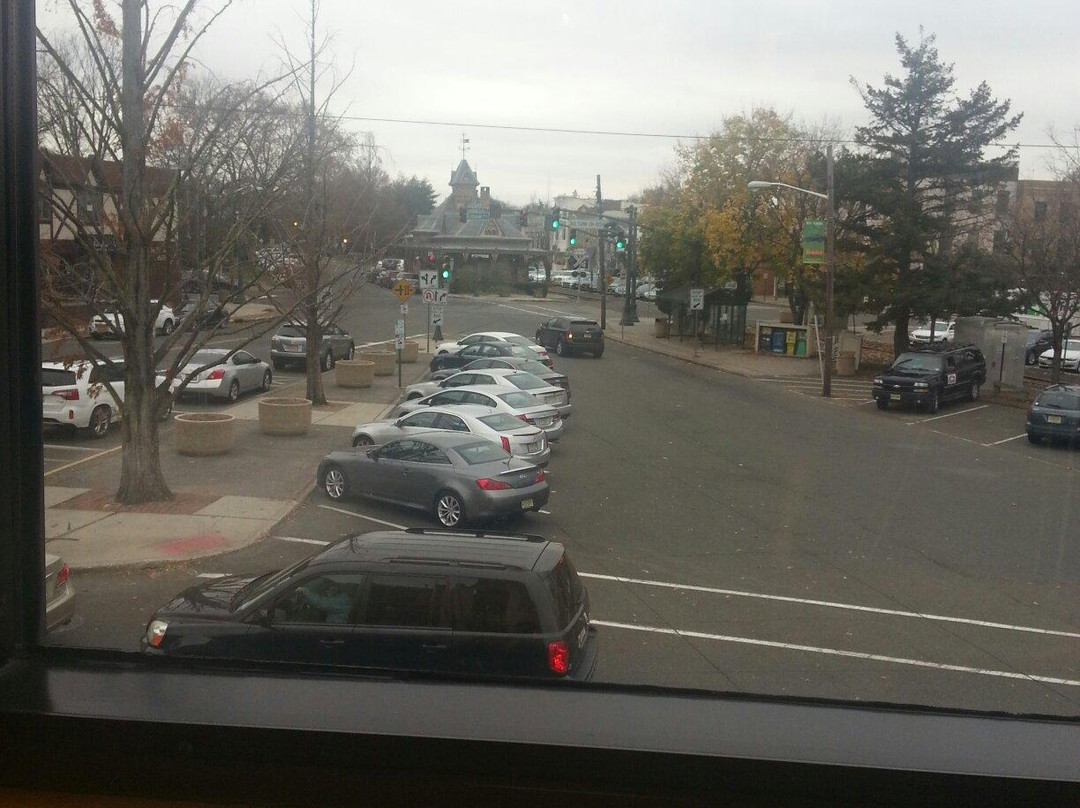 特纳夫莱餐馆和美食-Mr. Wok & Sushi