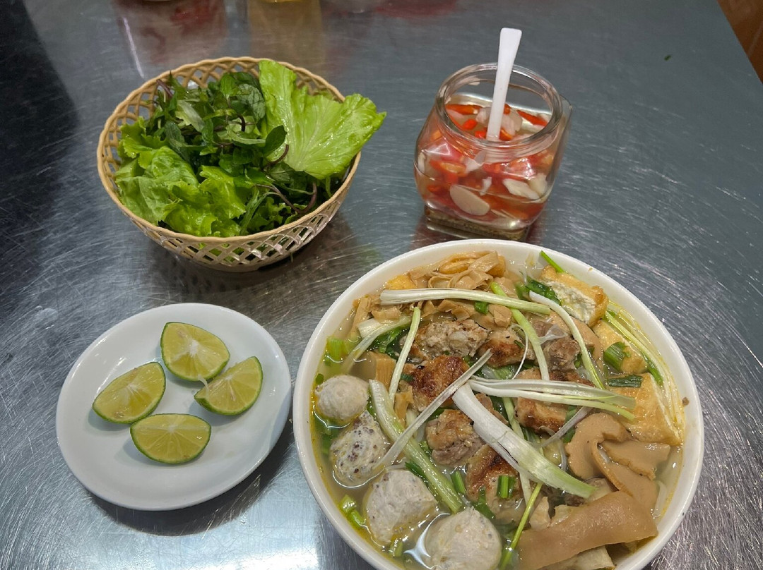 Bánh Cuốn Bà Hiền - Ngõ Nhà Thờ