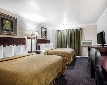 Quality Inn & Suites主图