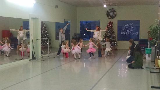 Chelan Dance Centre景点图片