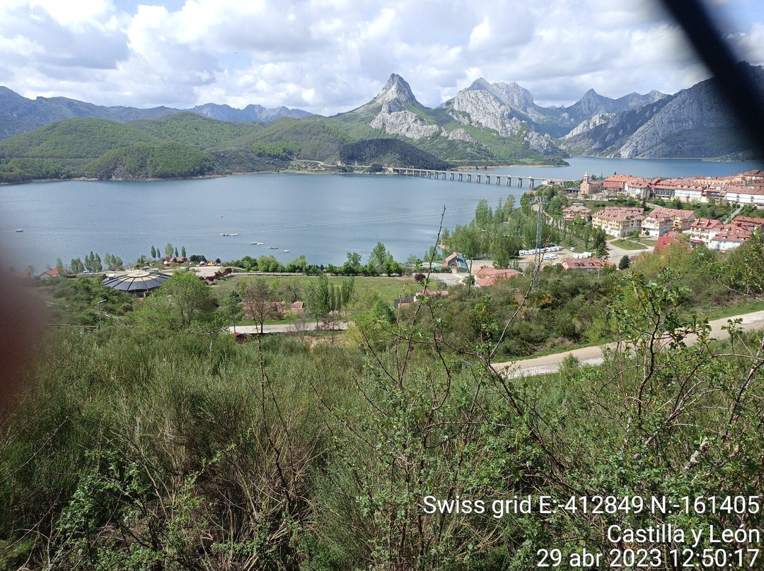 Embalse De Riaño景点图片