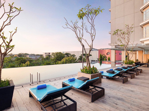 Grand Mercure Solo Baru