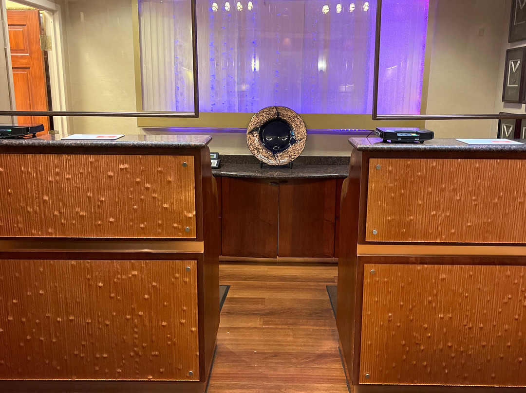 谢迪格罗韦康福酒店主图