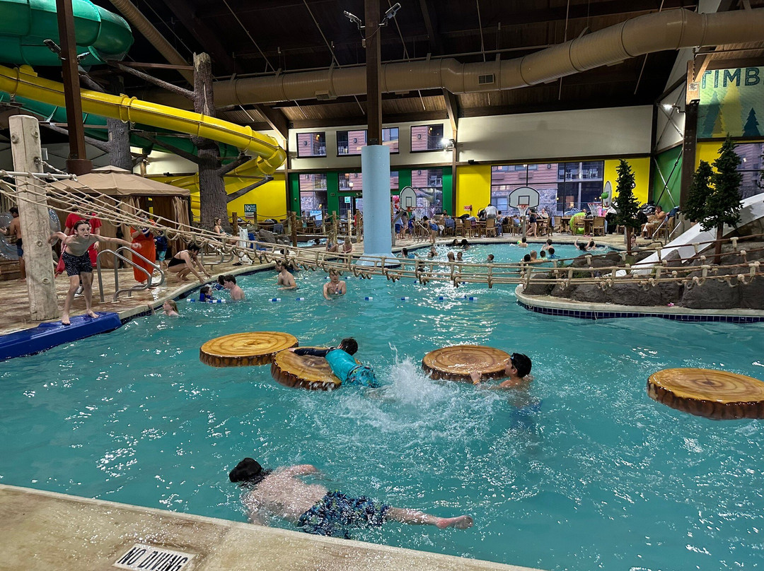 廷伯里奇别墅与水上乐园酒店主图