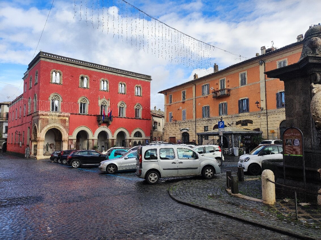 Piazza Cesare Leonelli景点图片