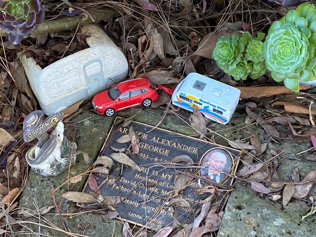 Arthur's  Creek  cemetery-Arthurs Creek必去景点