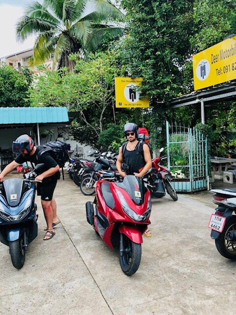 Deer Motorbike Rentals景点图片