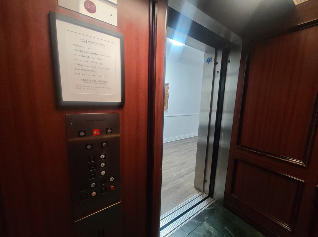 安大略机场艾尔斯套房酒店主图