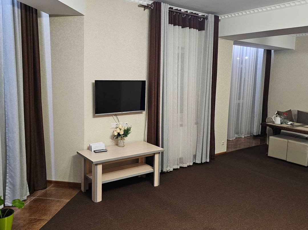 Caravan Hotel主图