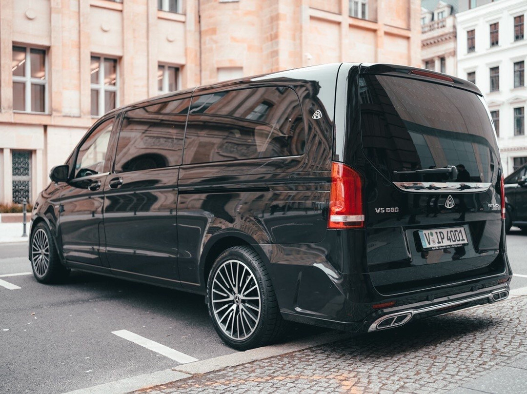 Berlin Private Airport Transfer Services || English Speaking Driver-Brandenburg City必去景点