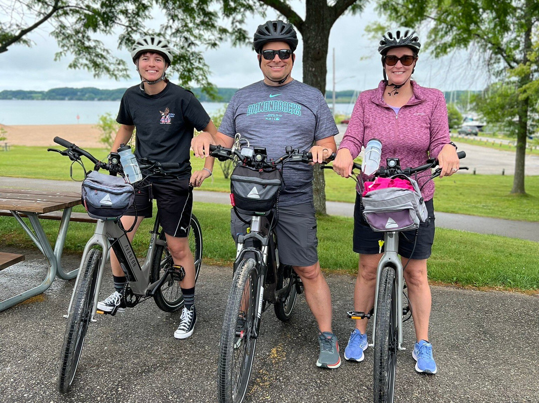 Grand Traverse Bike Tours景点图片