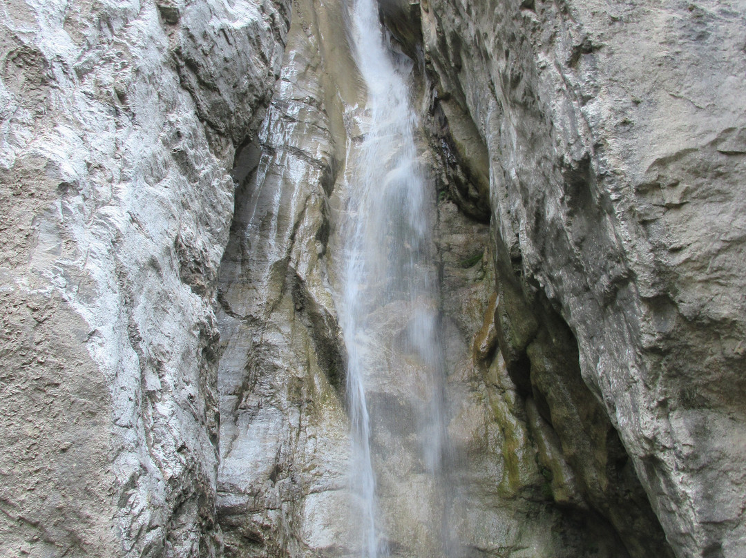 Cascata del Cenghen-Abbadia Lariana必去景点