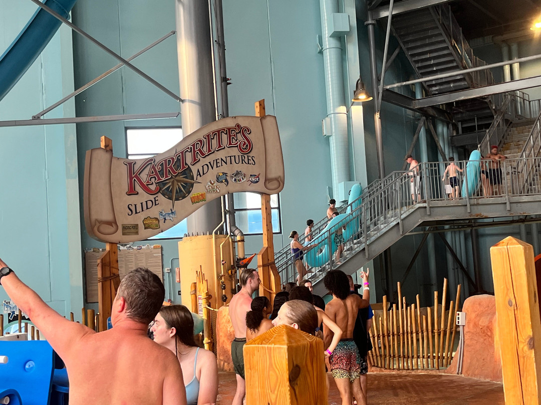 凯莫贝克旅馆及室内水上乐园主图