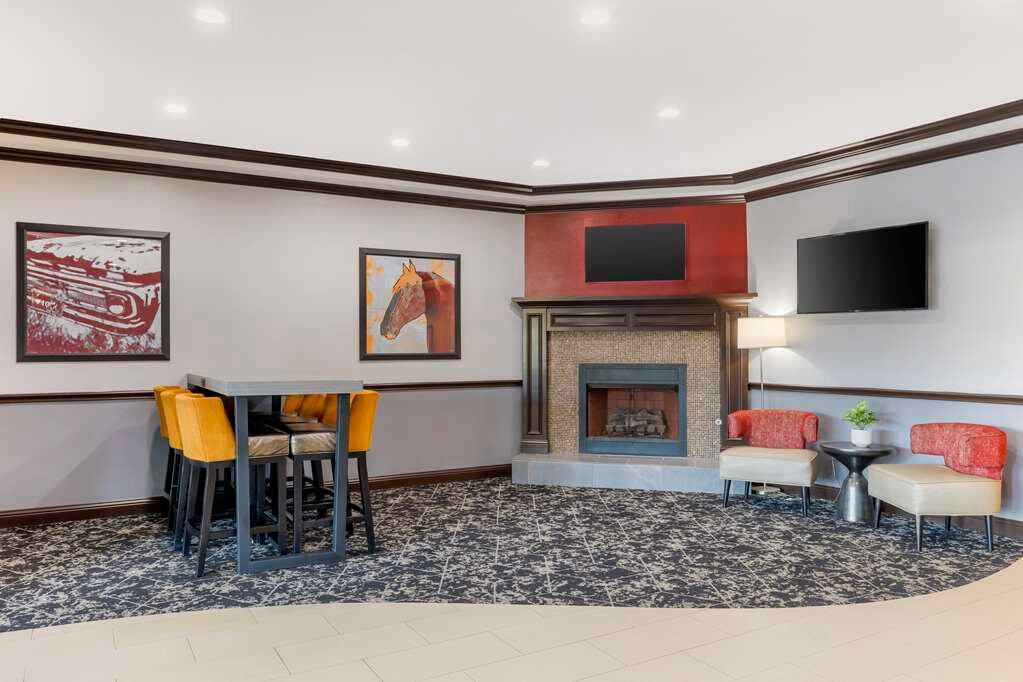 Best Western Carthage Inn & Suites主图