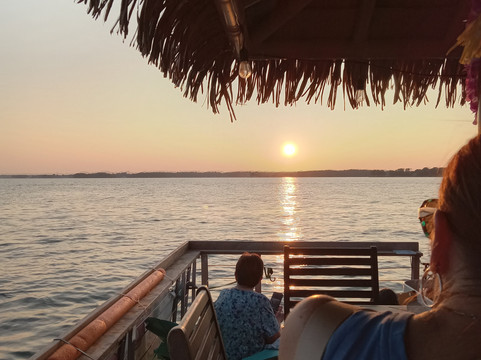 Aquaventure Watercraft Rentals-Sherrills Ford必去景点