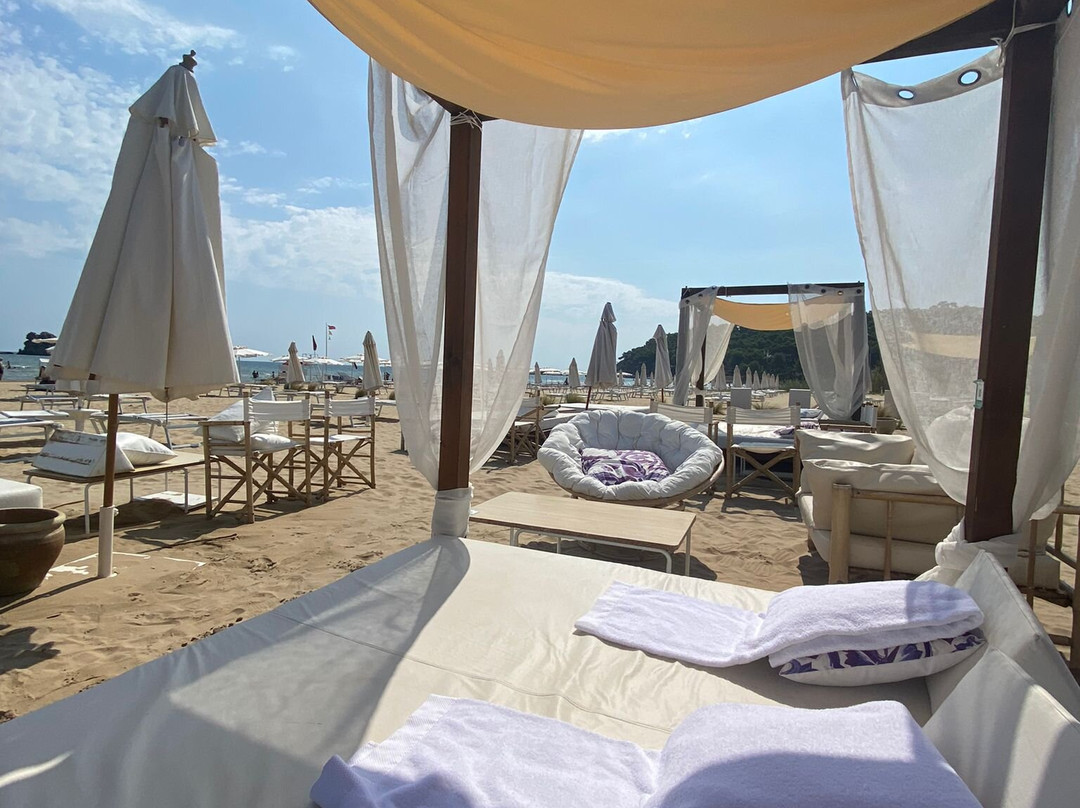 Bellavita Beach Club & Lifestyle-维耶斯泰必去景点