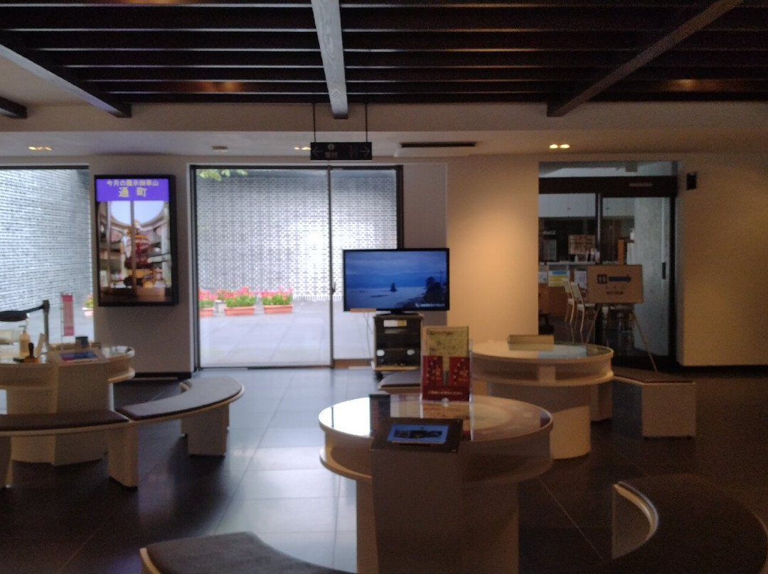 Takaoka Mikurumayama Museum景点图片