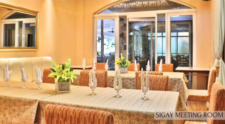 薇诺妮卡酒店主图