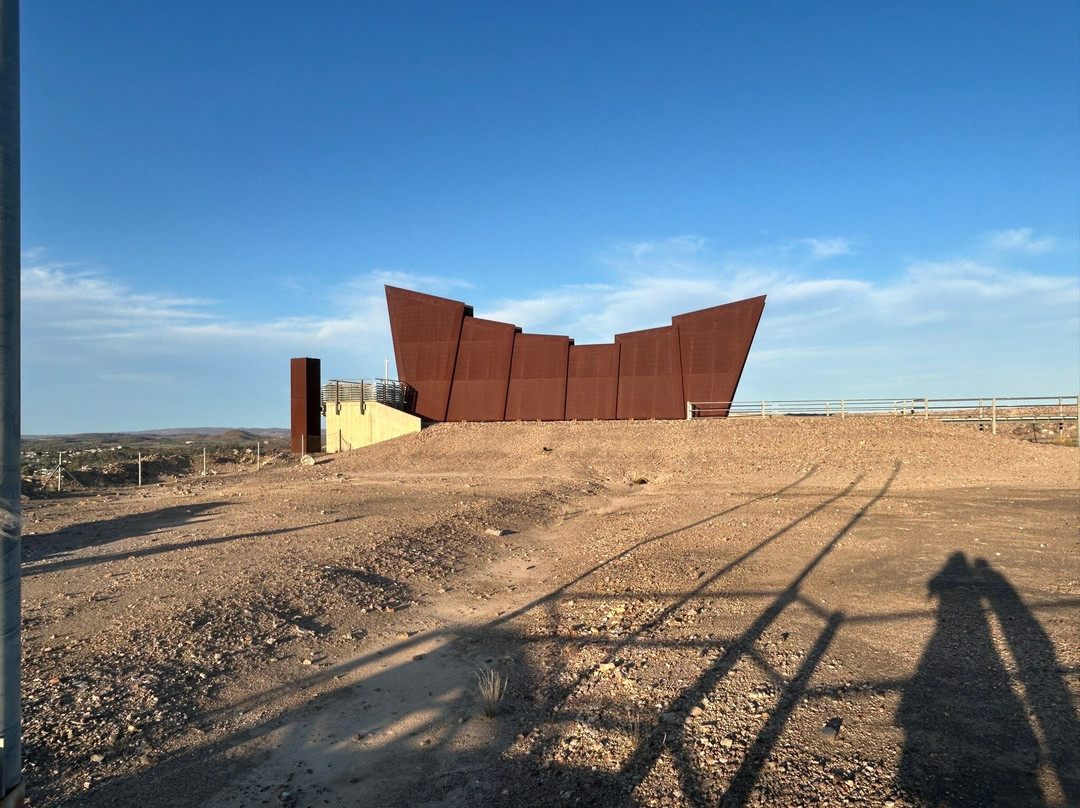 Line of Lode Miners Memorial景点图片