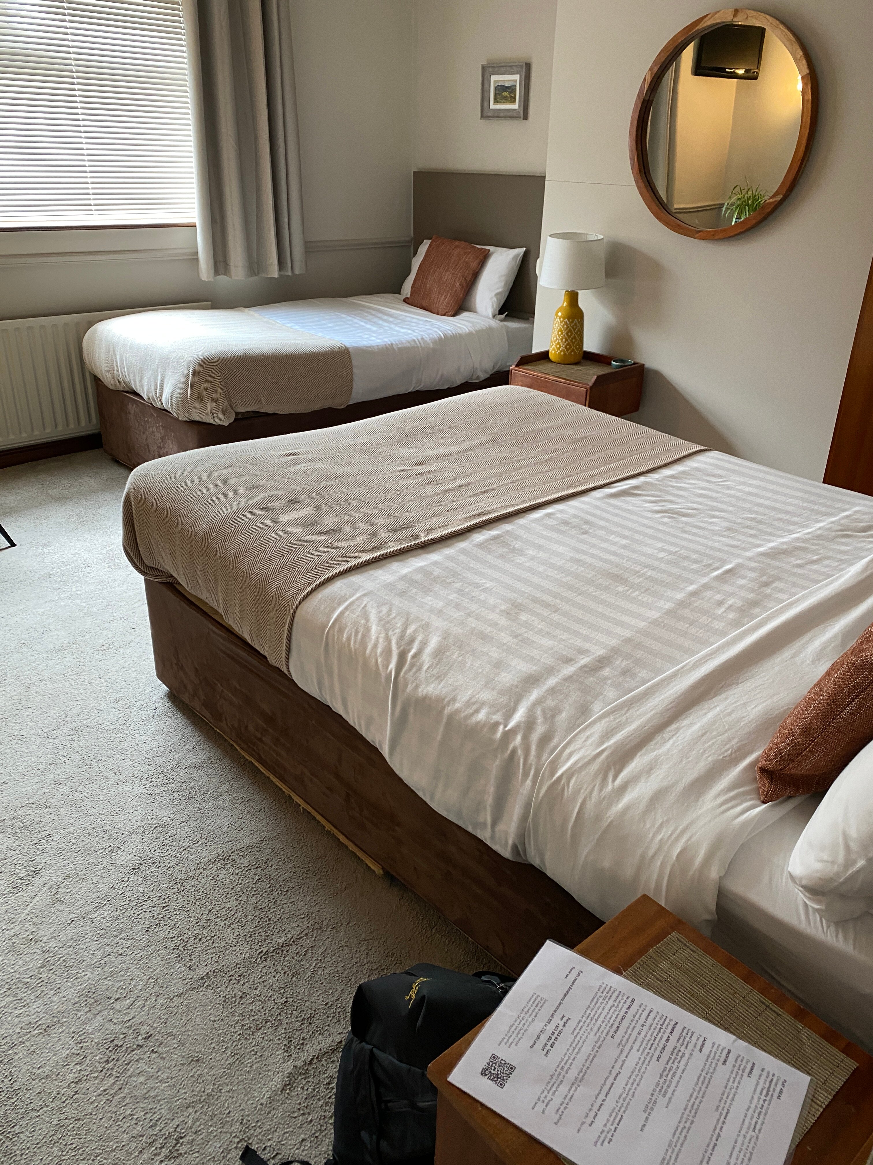 Inveraray Farm-客卧