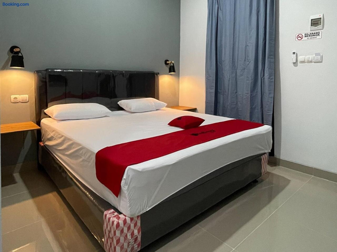 RedDoorz Near Alun Alun Kota Blora