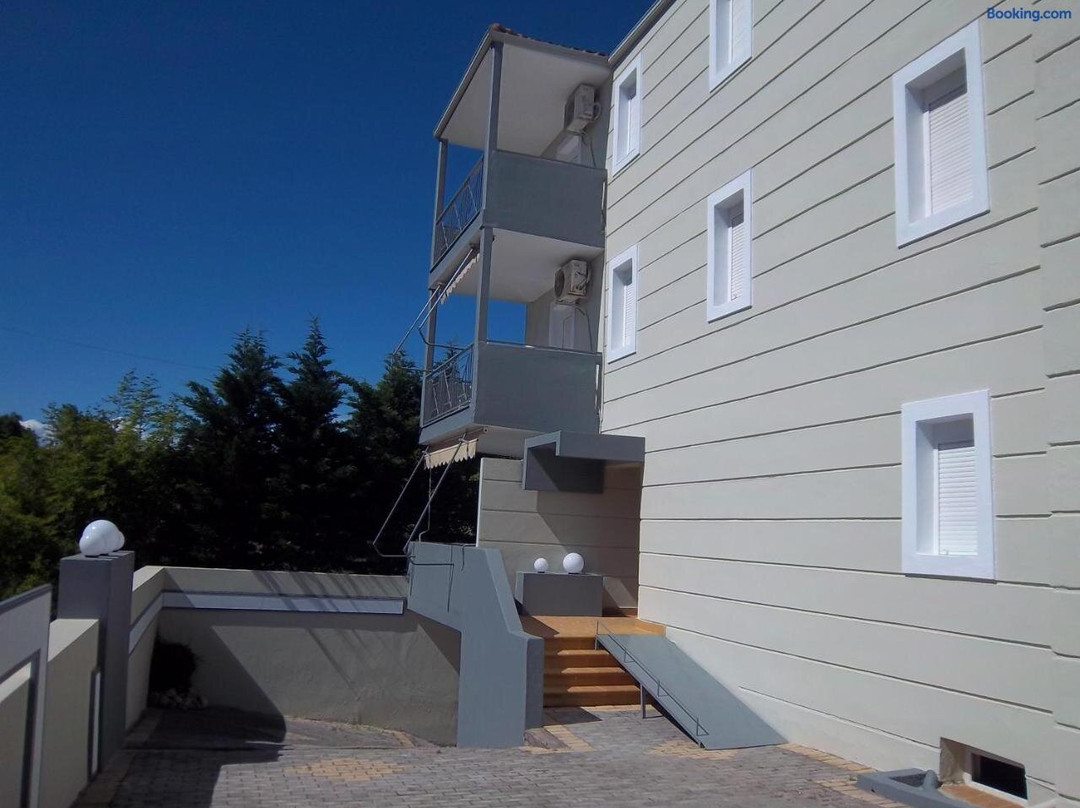 Mylos Apartments主图