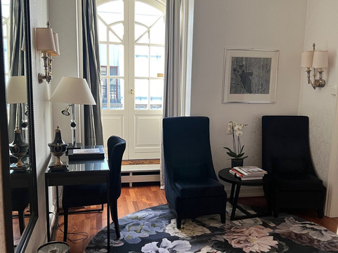 格兰德酒店主图