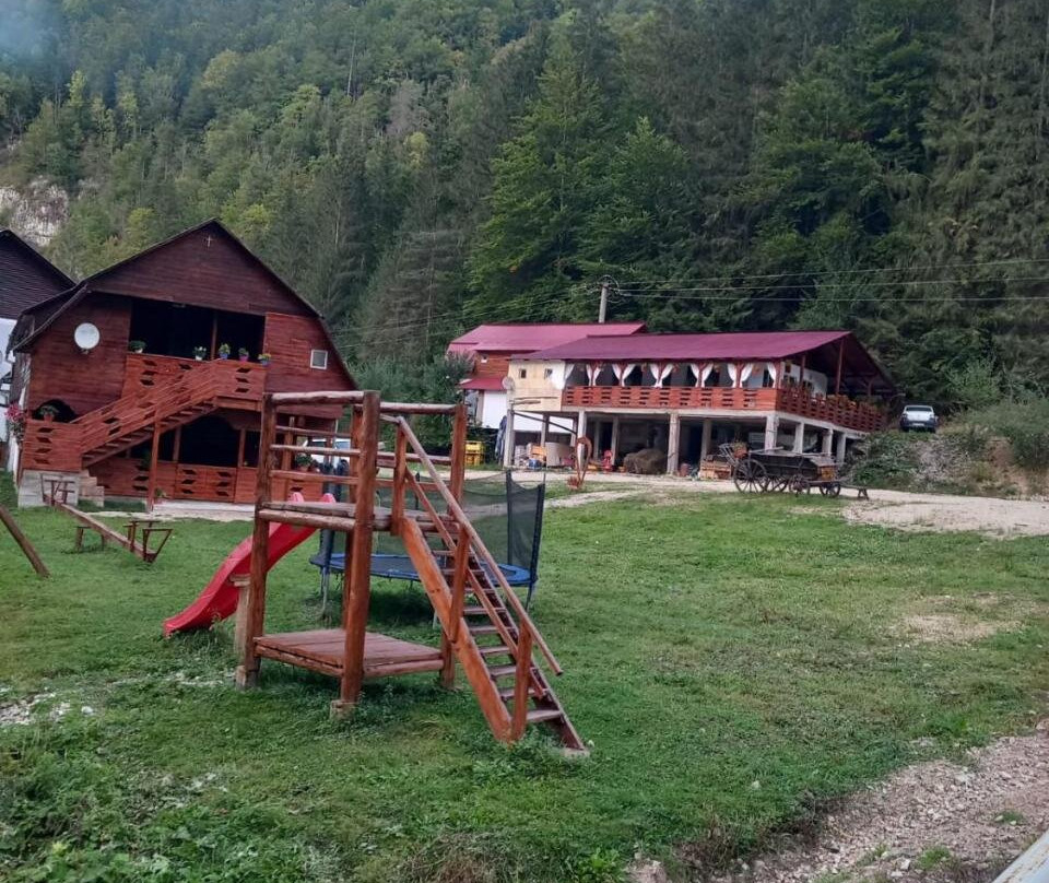 LA MARIAN Pensiune Restaurant