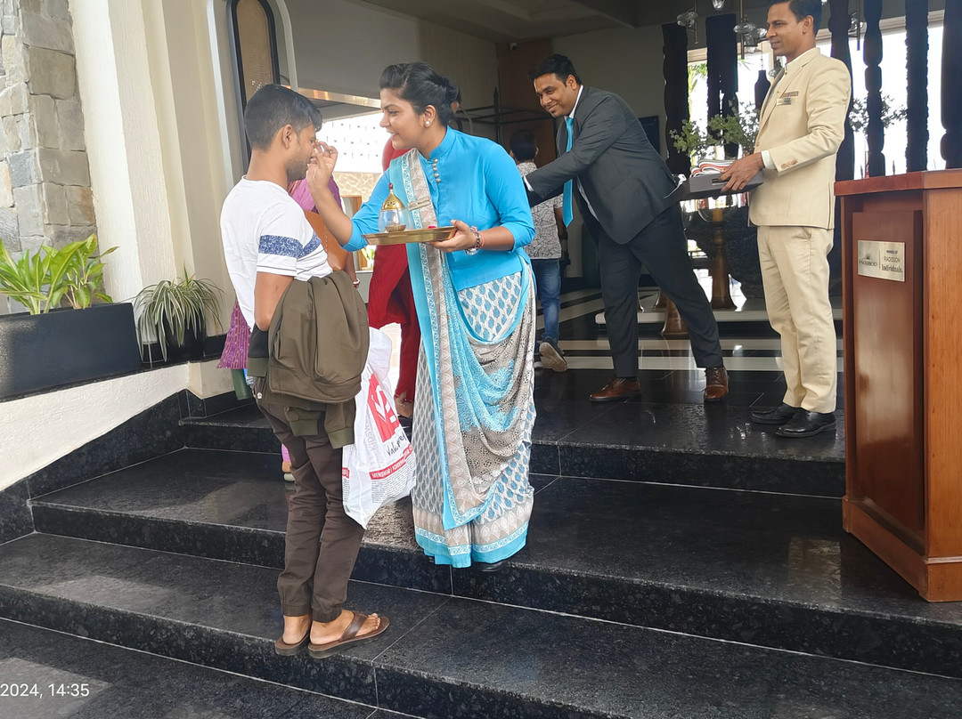 Land’s End Resort & Spa主图