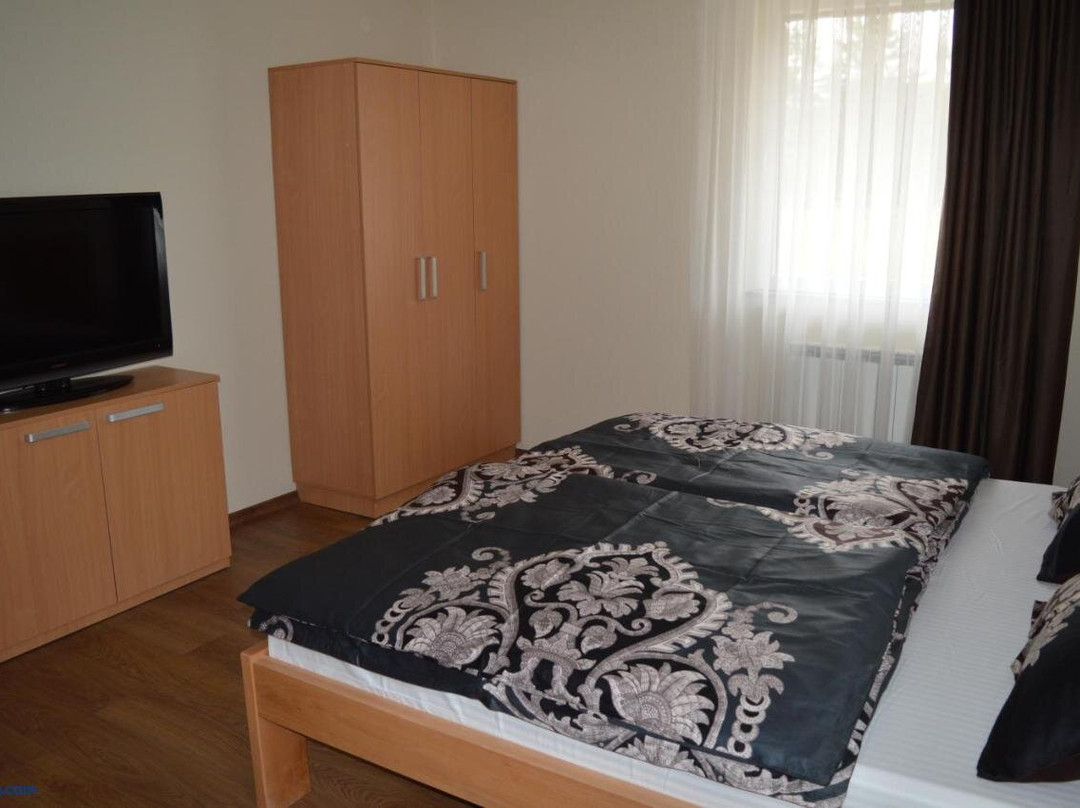 Tihe Noci Motel