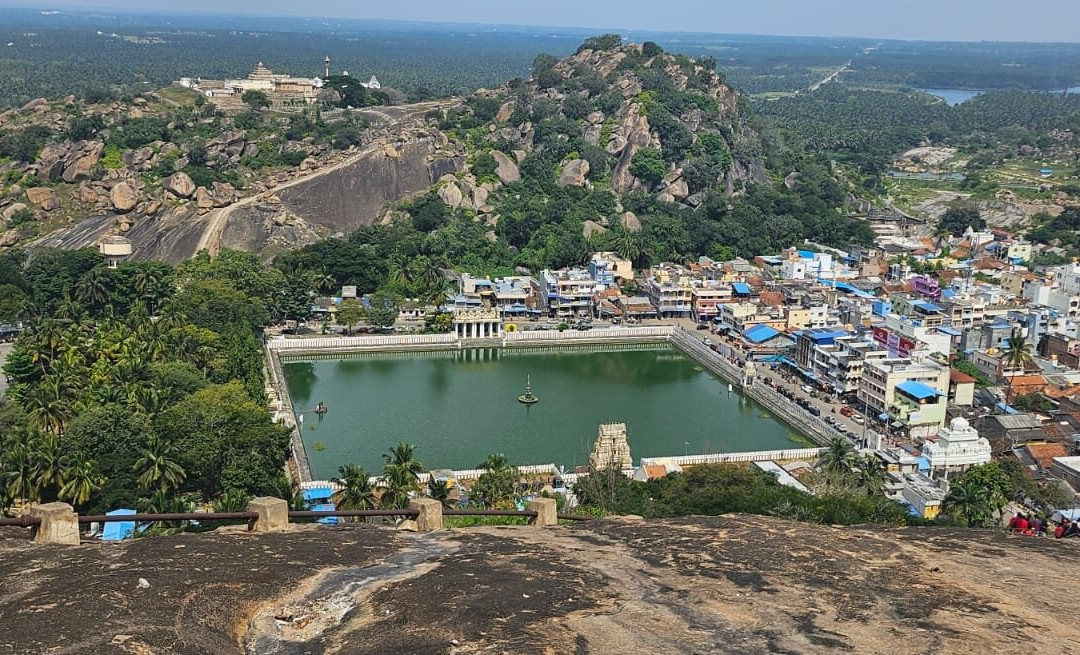 Vindhyagiri Temple景点图片
