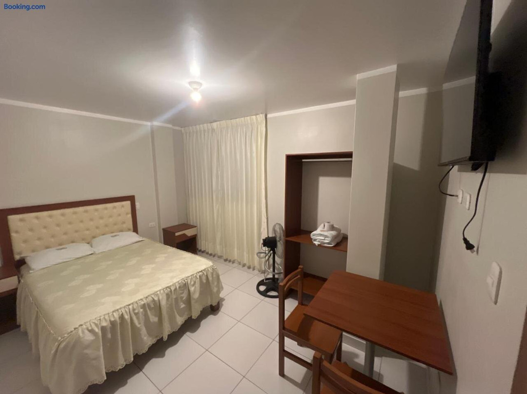 Hostal Bahia Camana