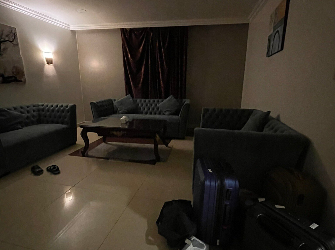 阿尔布斯坦套房公寓式酒店