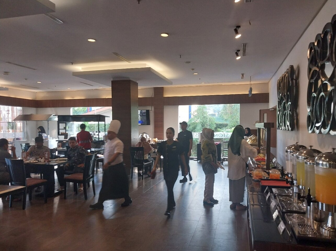 阿斯顿丹中城大酒店主图