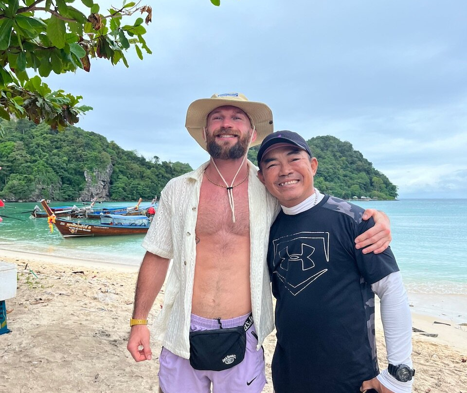 红图娜酒店主图