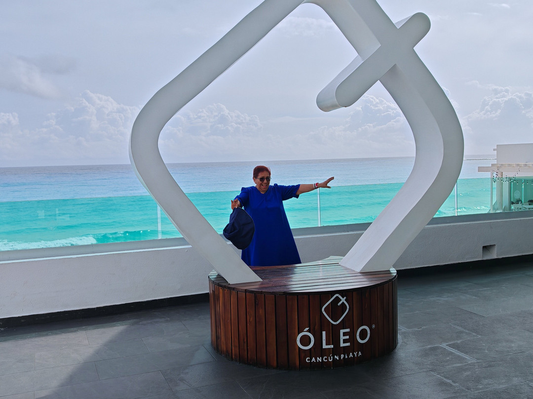 贝尔维尤海滩天堂全包酒店主图