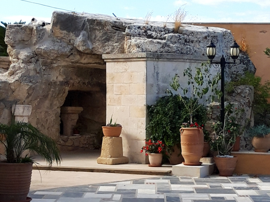 Agia Irini Monastery at Kroussonas-Krousonas必去景点