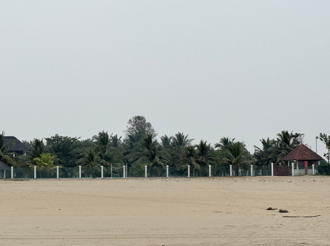 Le Pondy Beach Resort主图