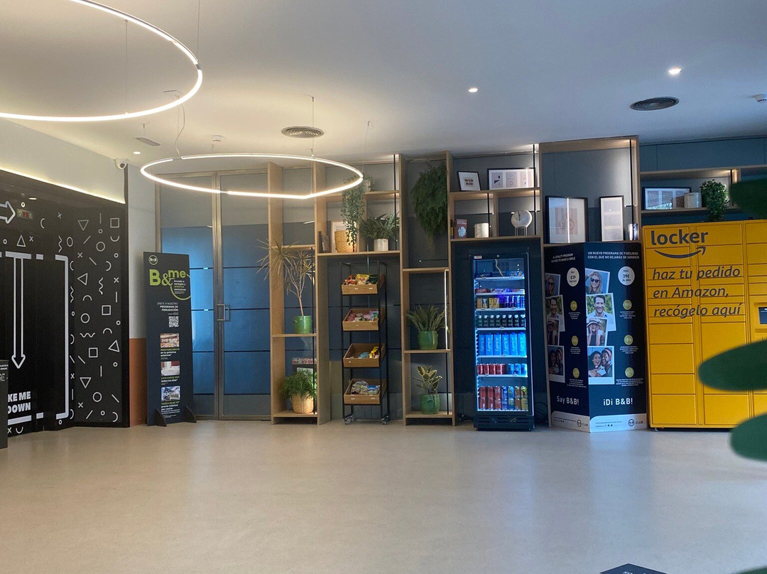 H2赫塔菲酒店主图