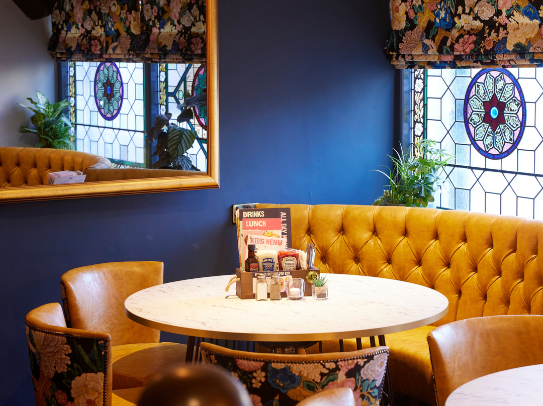 White Hart Hotel主图