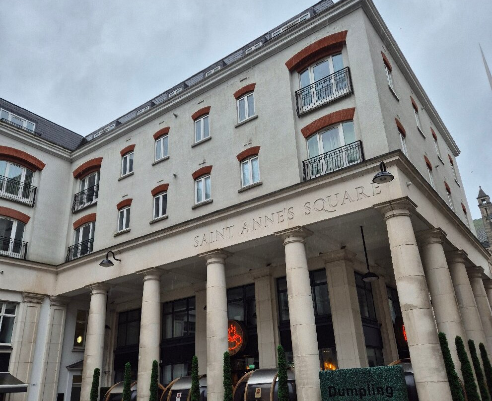 Saint Anne's Square-贝尔法斯特必去景点