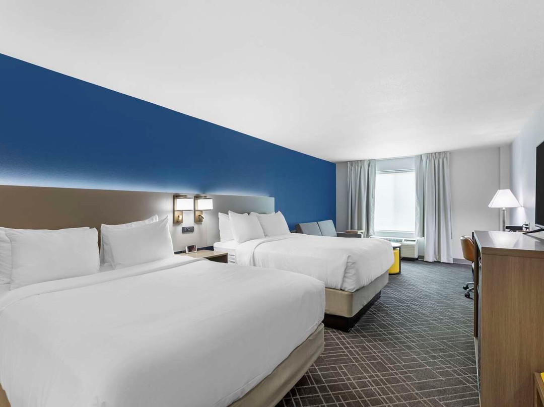 Comfort Inn & Suites主图