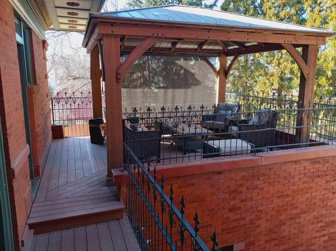 Inn On The Hill主图