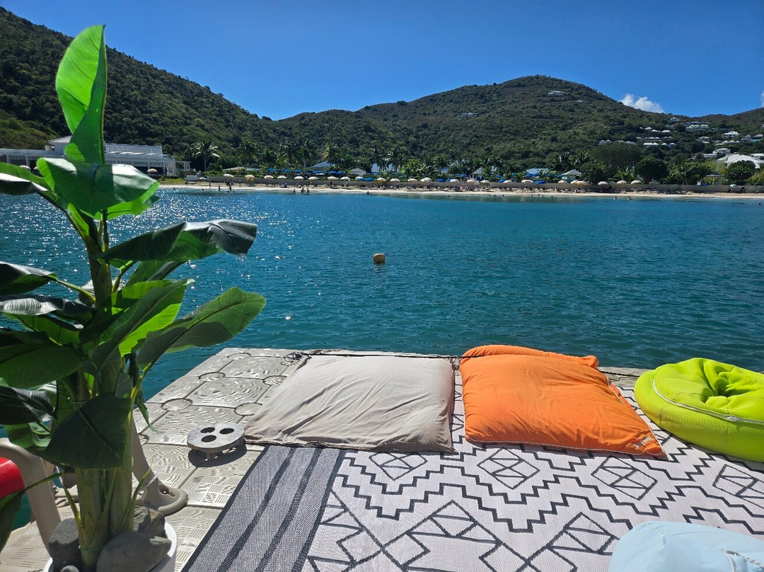 Le Radeau Bleu-Anse Marcel必去景点