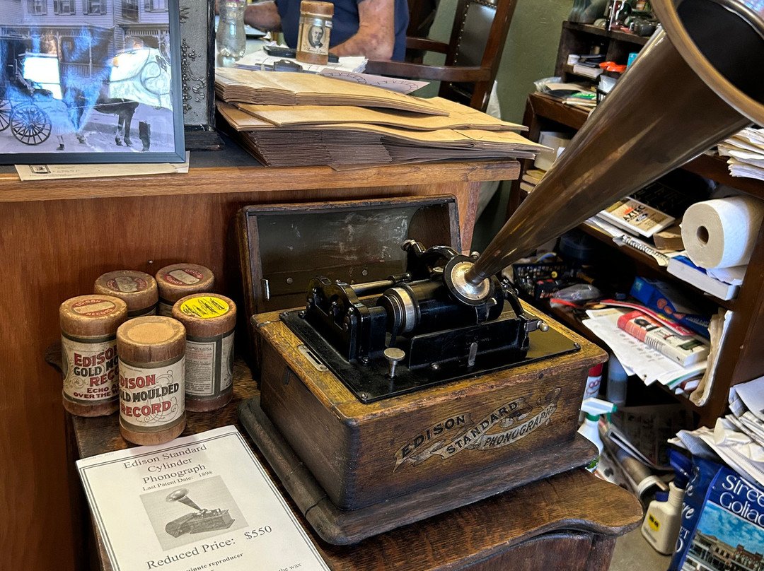 Hanging tree Antiques-Goliad必去景点